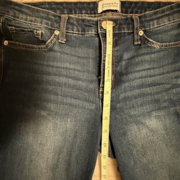 CROWN & IVY BLUE DENIM SKINNY CROPPED JEANS WITH RUFFLE HEM, SIZE 12 - Picture 8 of 15